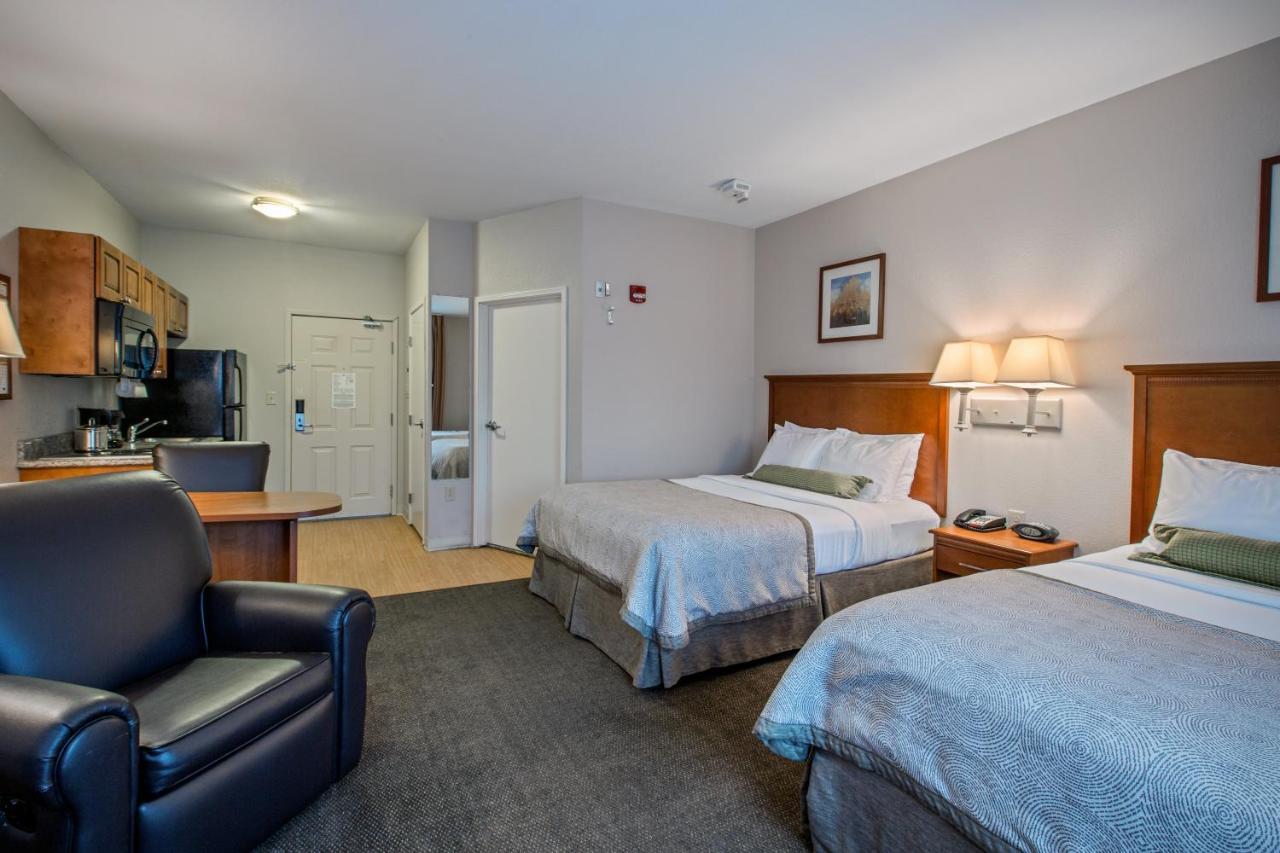 Hotel Candlewood Perrysburg, An Ihg 2*